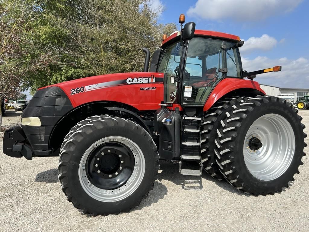 2013 Case IH Magnum 260 Equipment Image0