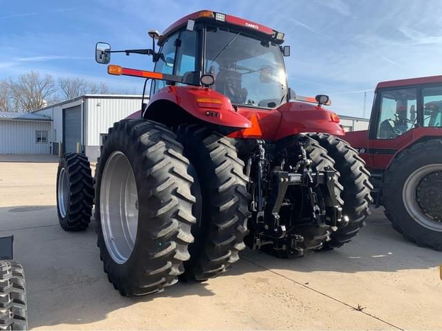 Image of Case IH Magnum 260 equipment image 2