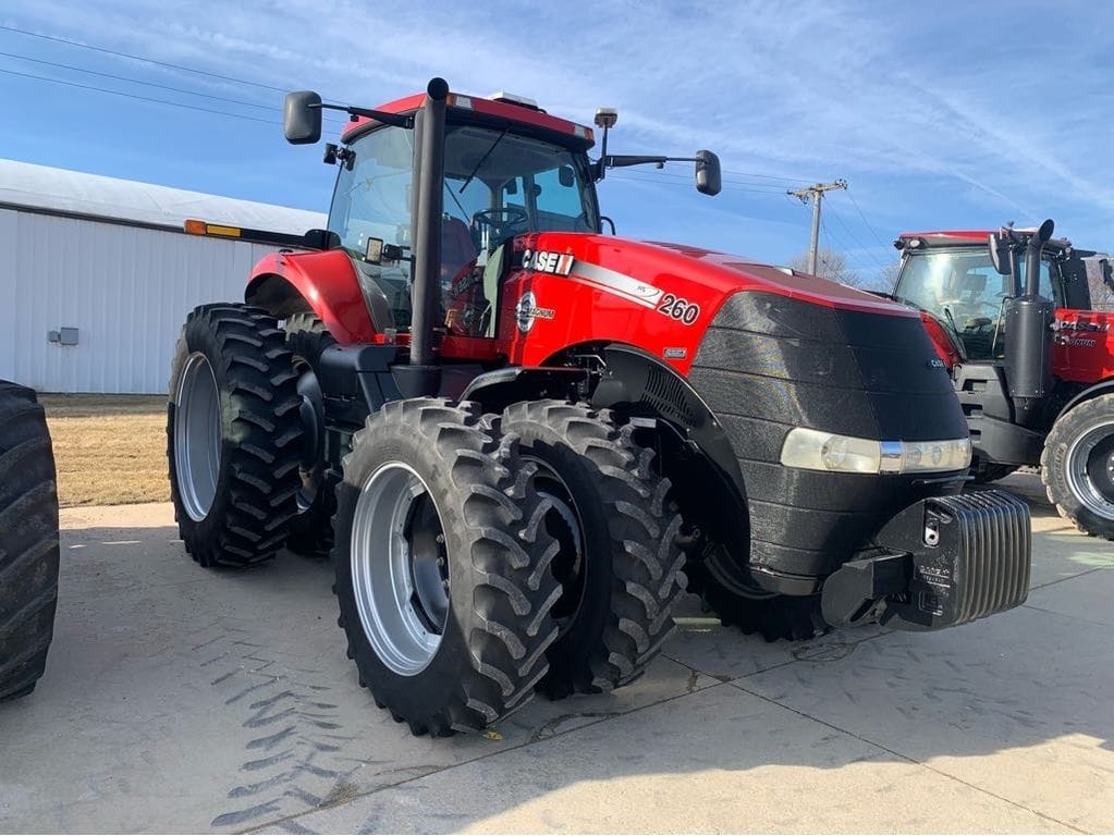 2013 Case IH Magnum 260 Equipment Image0