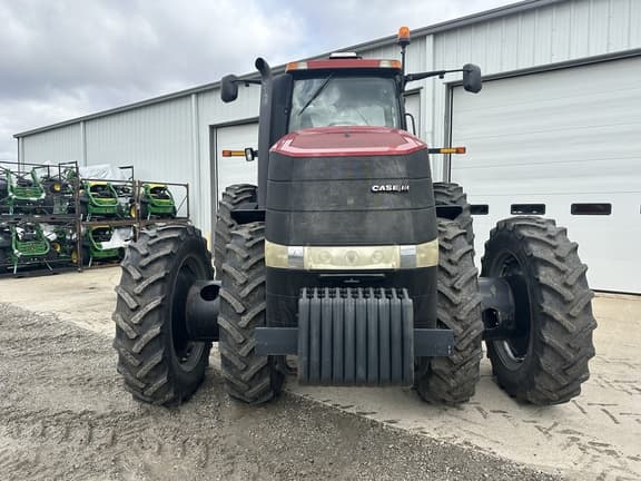 Image of Case IH Magnum 260 equipment image 4