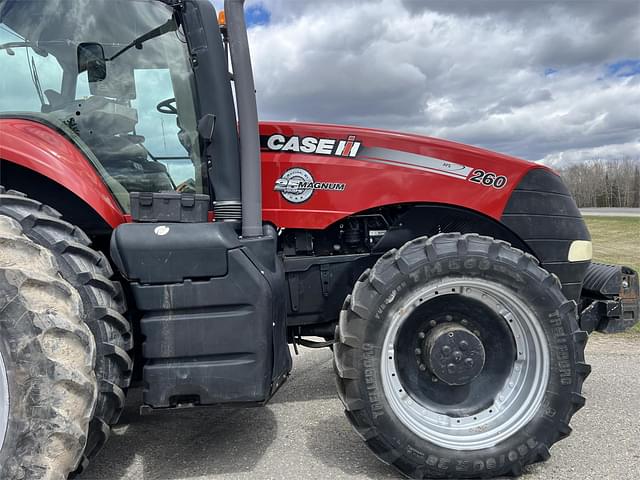 Image of Case IH Magnum 260 equipment image 4