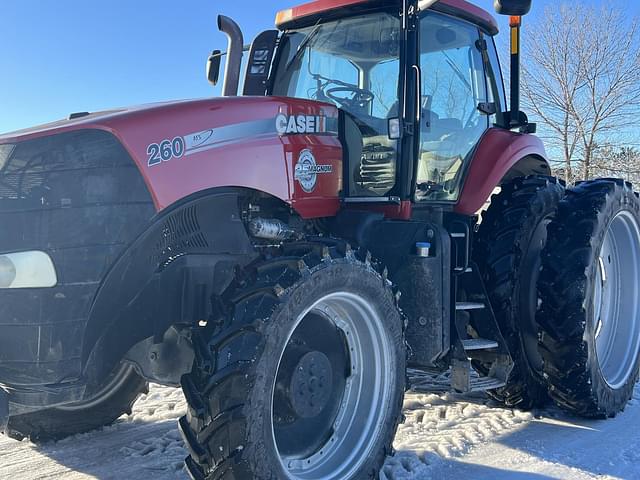 Image of Case IH Magnum 260 equipment image 3