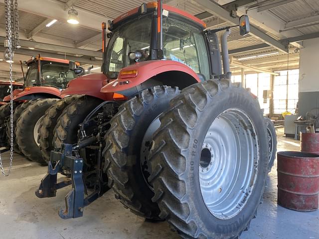 Image of Case IH Magnum 260 equipment image 3