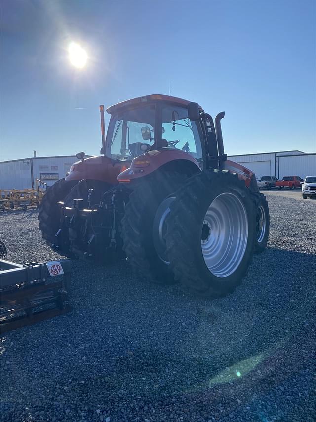 Image of Case IH Magnum 260 equipment image 3