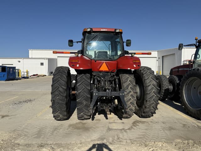 Image of Case IH Magnum 260 equipment image 4