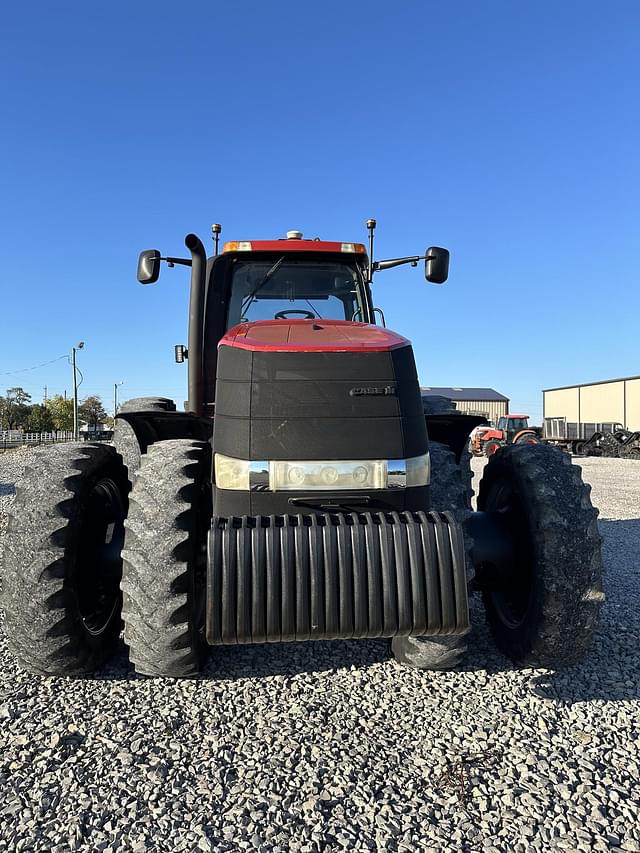 Image of Case IH Magnum 260 equipment image 4