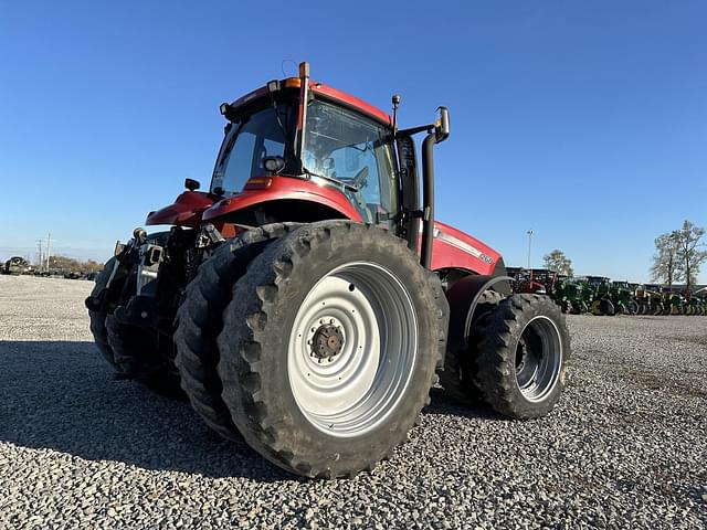 Image of Case IH Magnum 260 equipment image 3