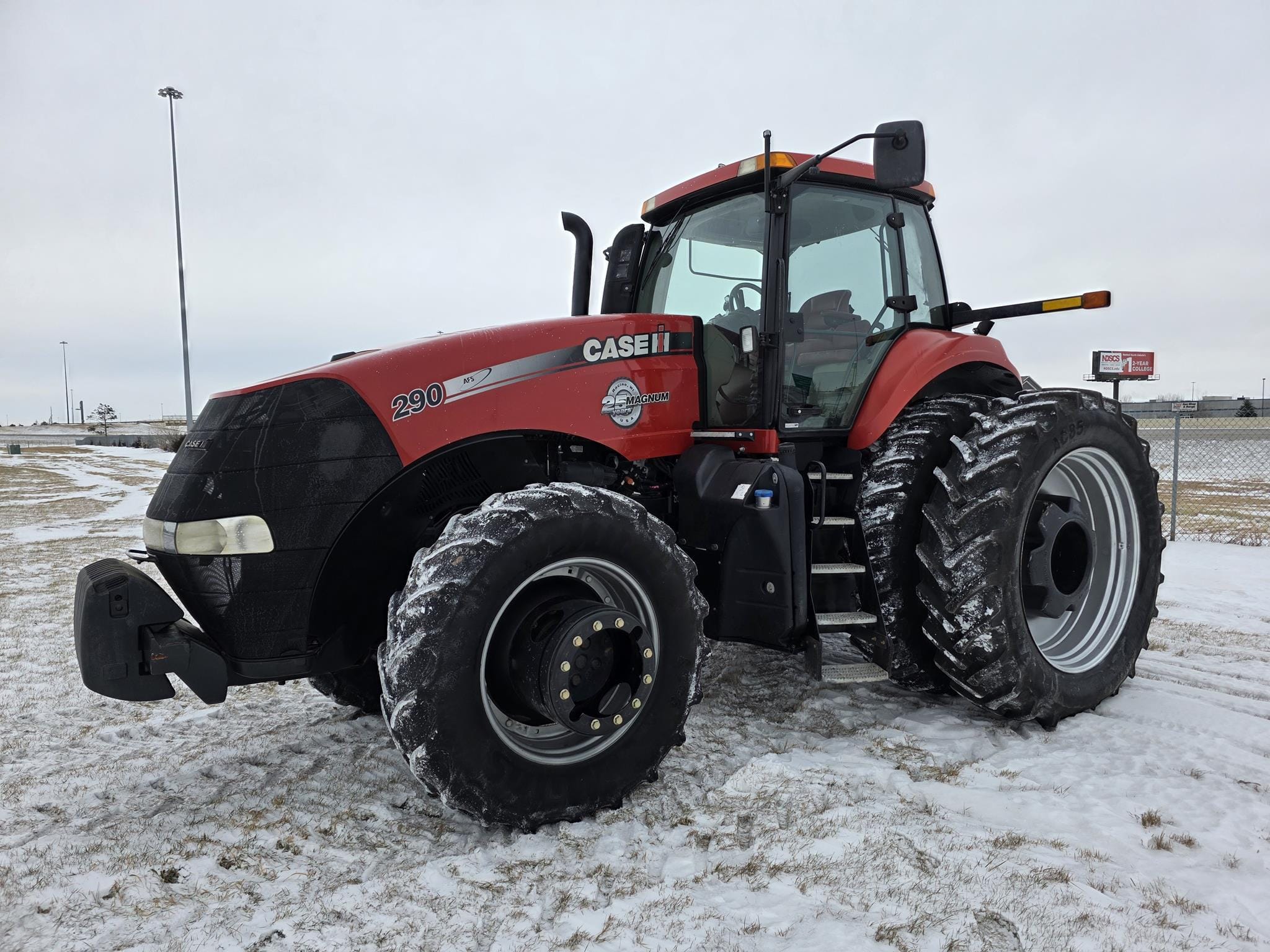 2013 Case IH Magnum 290 Equipment Image0
