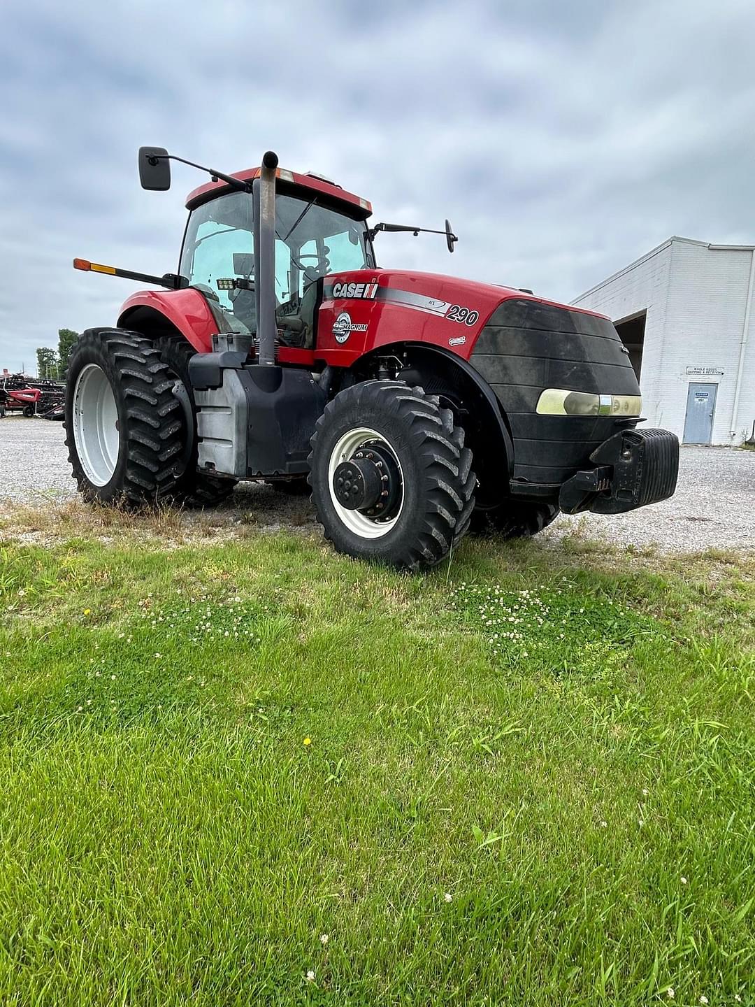 Image of Case IH Magnum 290 Primary image