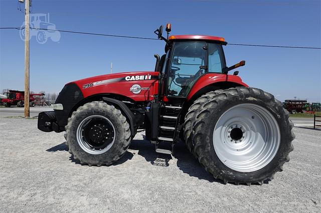 Image of Case IH Magnum 290 equipment image 2