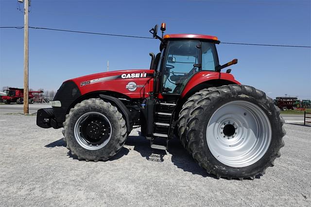 Image of Case IH Magnum 290 equipment image 2