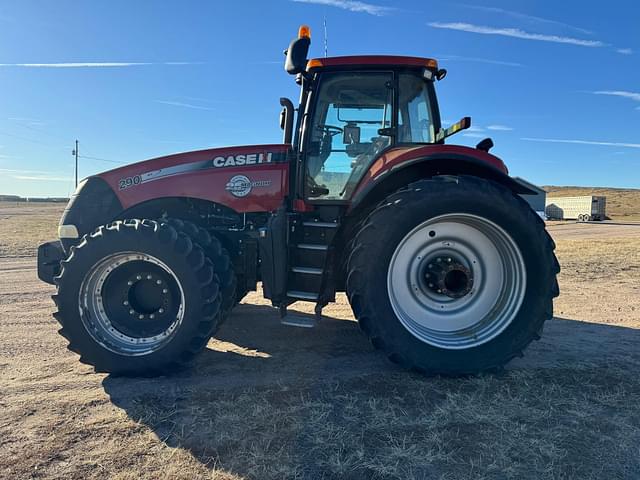 Image of Case IH Magnum 290 equipment image 2