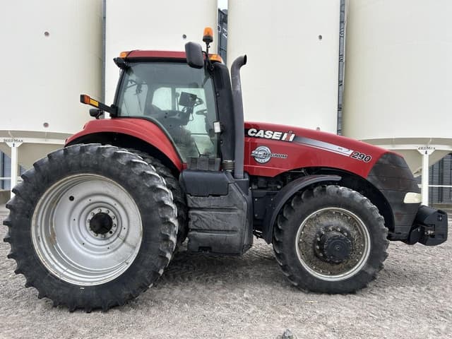 Image of Case IH Magnum 290 equipment image 3