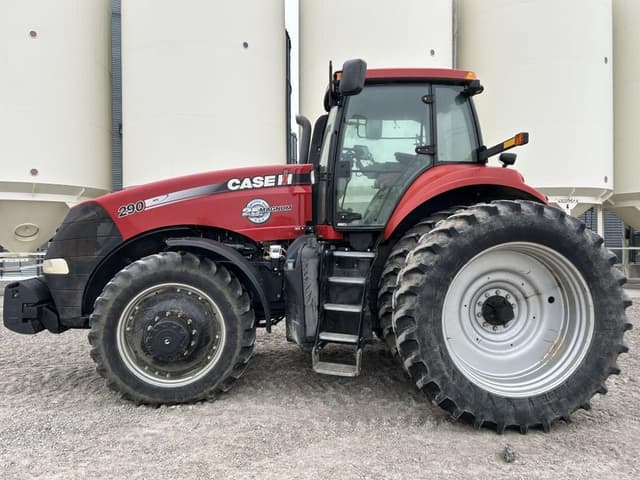 Image of Case IH Magnum 290 equipment image 2