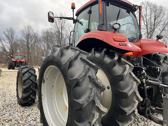 Image of Case IH Magnum 315 equipment image 4