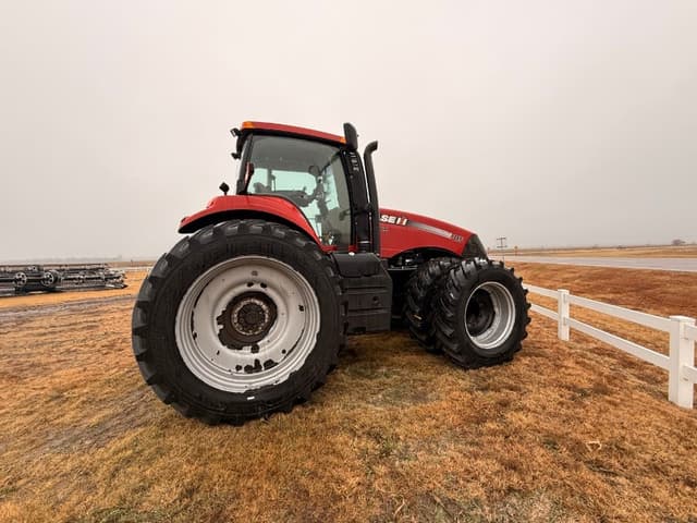 Image of Case IH Magnum 315 equipment image 4