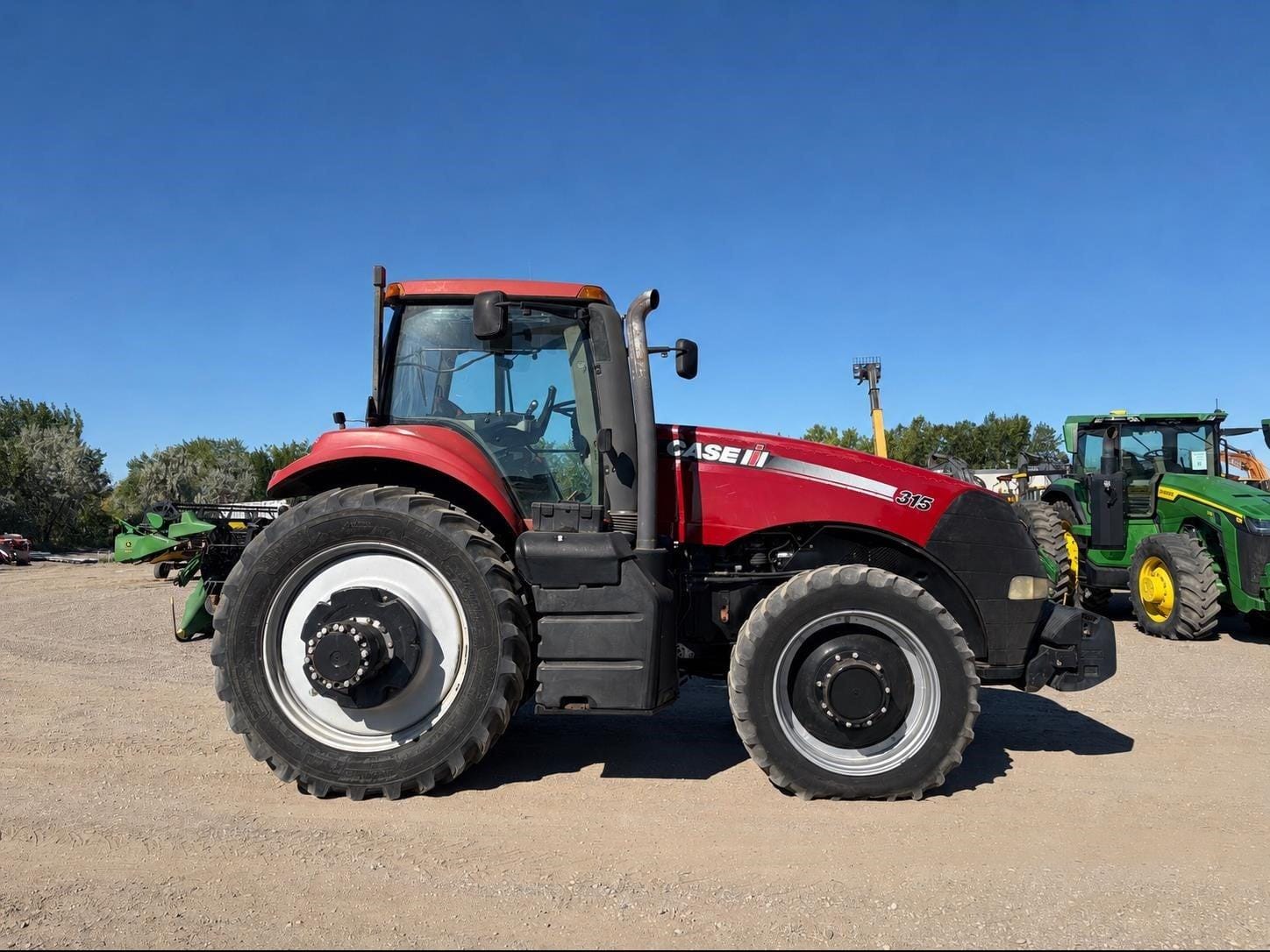2013 Case IH Magnum 315 Equipment Image0