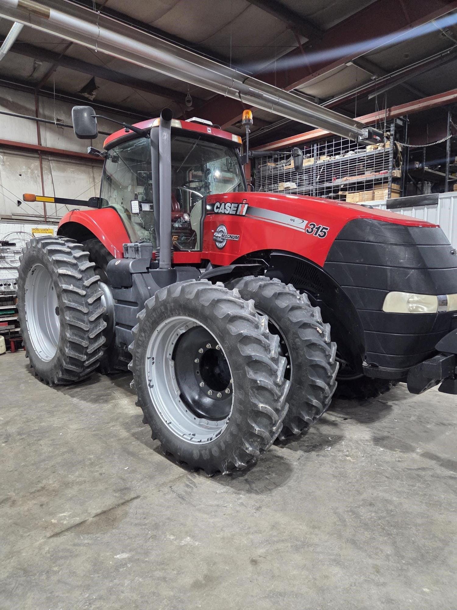 2013 Case IH Magnum 315 Equipment Image0