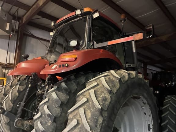 Image of Case IH Magnum 340 equipment image 3