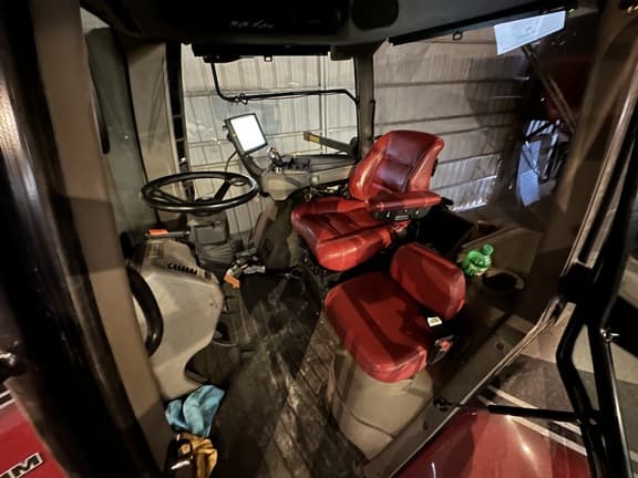 Image of Case IH Magnum 340 equipment image 3