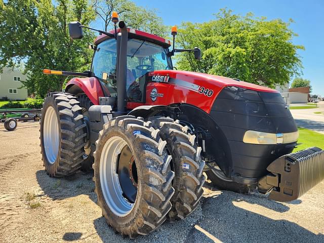 Image of Case IH Magnum 340 equipment image 4