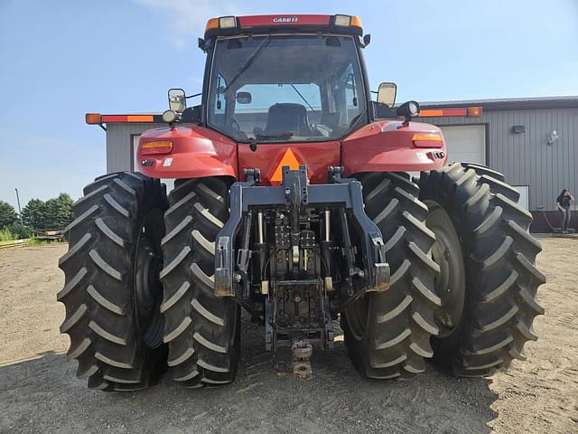 Image of Case IH Magnum 340 equipment image 3