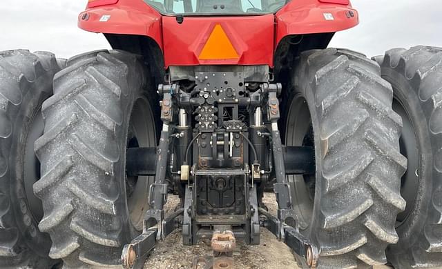 Image of Case IH Magnum 340 equipment image 4