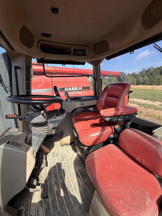 Image of Case IH Magnum 340 equipment image 4