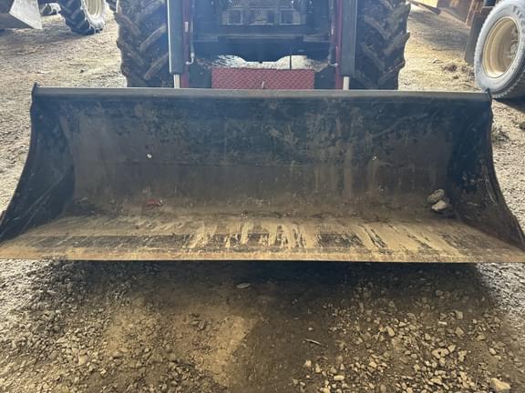 Image of Case IH Maxxum 140 equipment image 2
