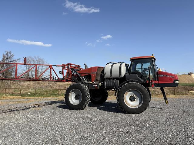 Image of Case IH 3230 Patriot equipment image 3