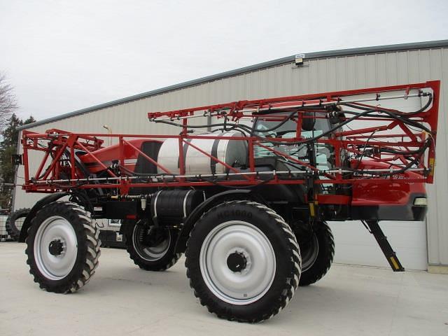 Image of Case IH 3230 Patriot equipment image 1