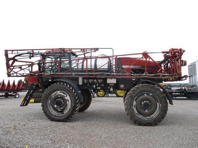 Image of Case IH 3230 Patriot equipment image 2