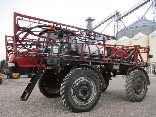 Image of Case IH 3230 Patriot Primary image