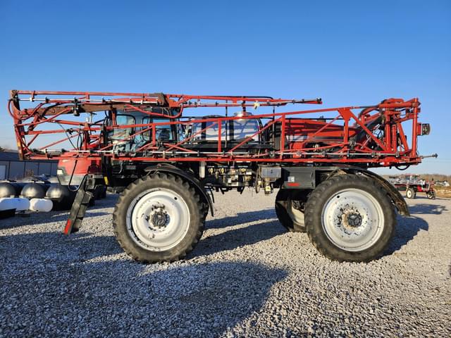 Image of Case IH 3230 Patriot equipment image 3