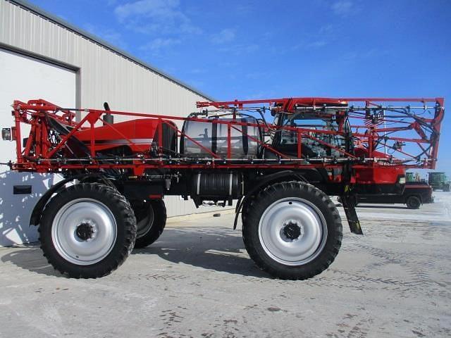 Image of Case IH 3230 Patriot equipment image 3