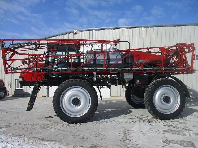 Image of Case IH 3230 Patriot equipment image 2