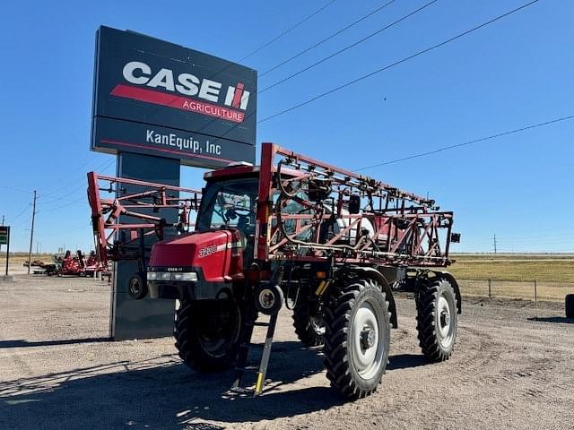 Image of Case IH 3230 Patriot Primary image