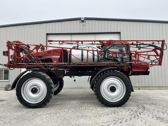 Image of Case IH 3230 Patriot equipment image 3