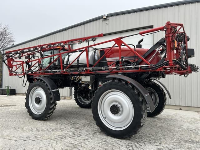 Image of Case IH 3230 Patriot equipment image 4