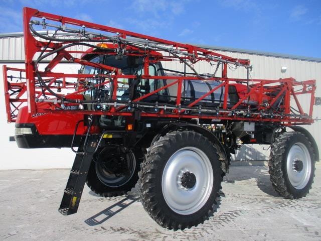 2013 Case IH 3230 Patriot Equipment Image0