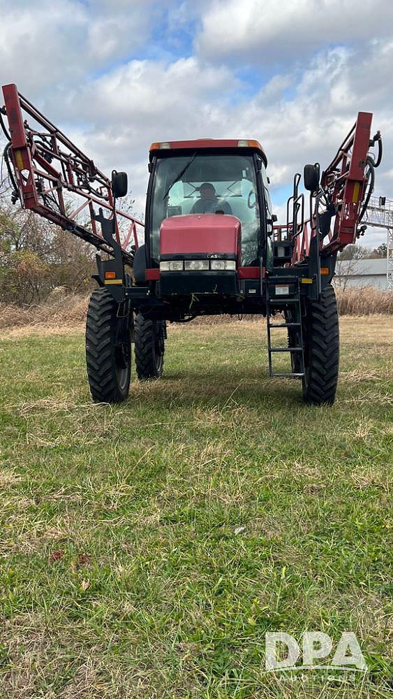 Image of Case IH 3230 Patriot equipment image 3