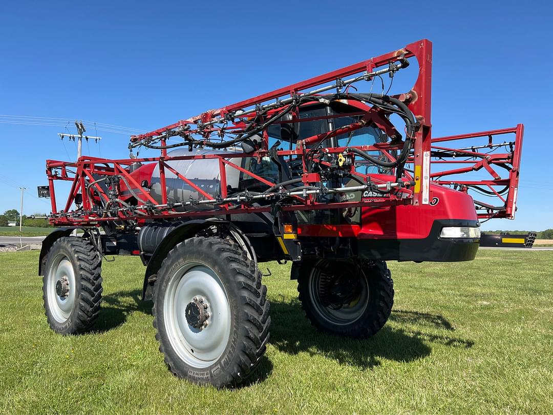 Image of Case IH 3330 Patriot Primary image