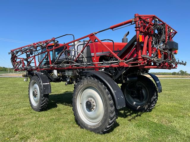 Image of Case IH 3330 Patriot equipment image 4