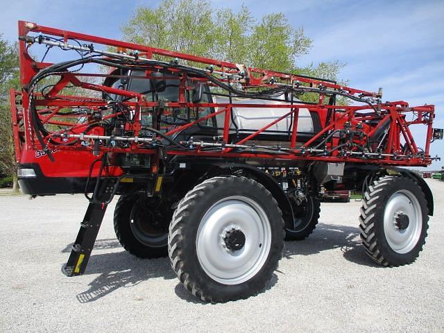 Image of Case IH 3330 Patriot Primary image