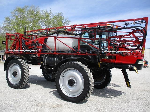 Image of Case IH 3330 Patriot equipment image 1