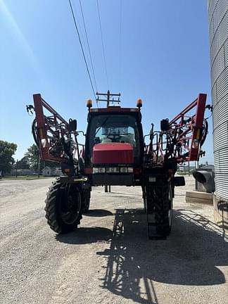 Image of Case IH 3330 Patriot equipment image 2