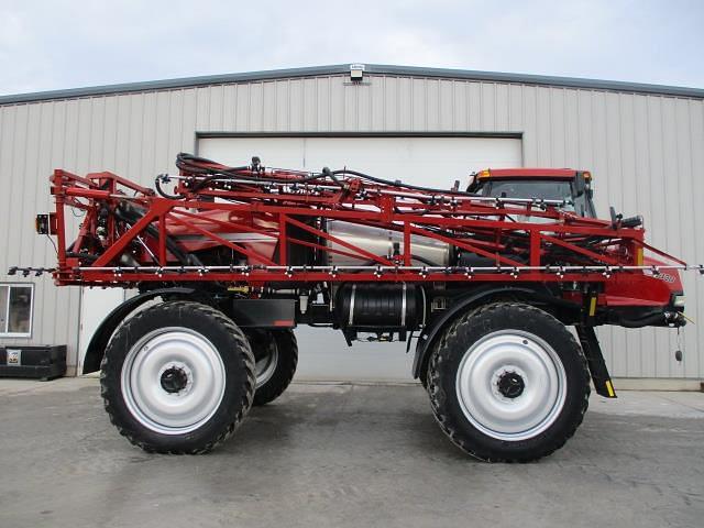 Image of Case IH 3330 Patriot equipment image 3