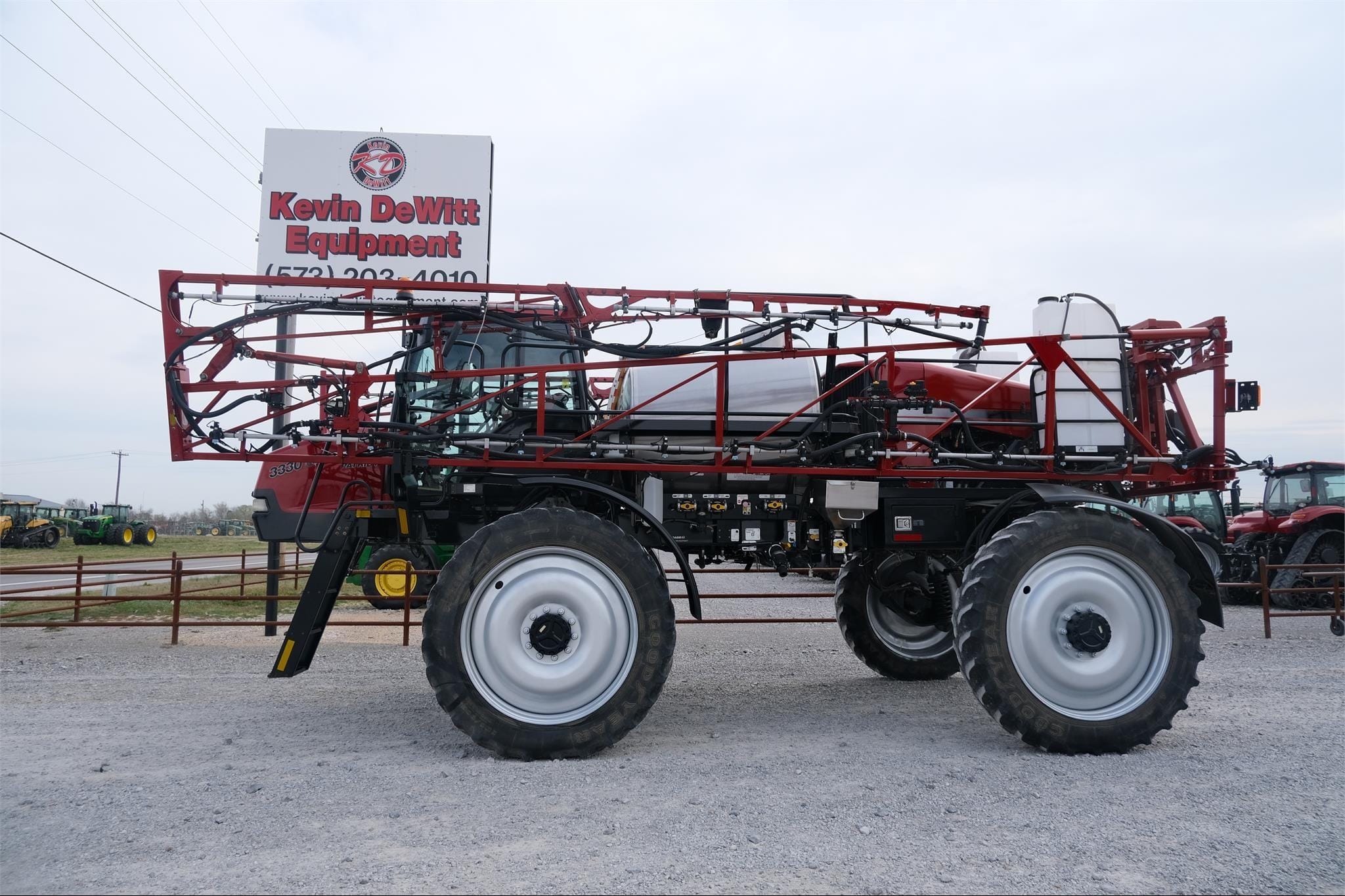 2013 Case IH 3330 Patriot Equipment Image0