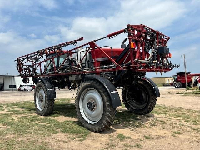 Image of Case IH 3330 Patriot equipment image 4