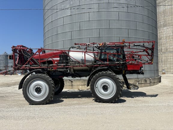 2013 Case IH 3330 Patriot Equipment Image0